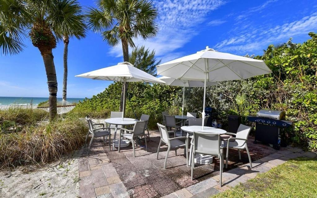 Laplaya 201C: Beachfront Corner Unit with Gulf Panorama Longboat Key Exterior photo